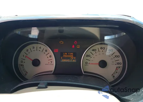 2010 Ford Explorer Eddie Bauer из США, поврежденный, VIN 1FMEU7EE8AUA40226